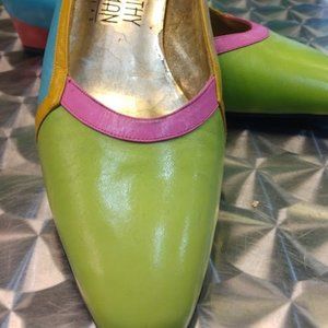 80 Retro Timothy Hitsman. Amazing colors! Size 8.5